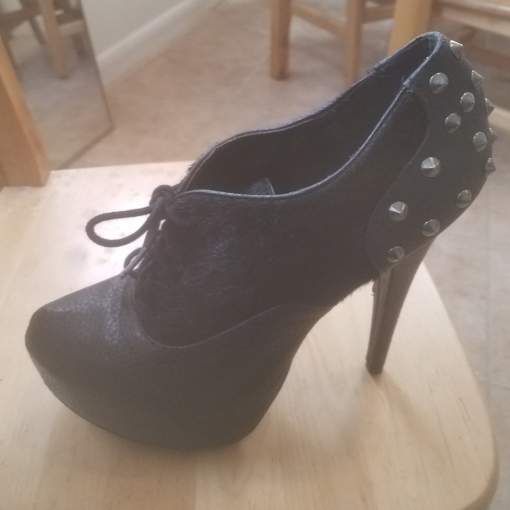 High heels - Picture 4 of 7
